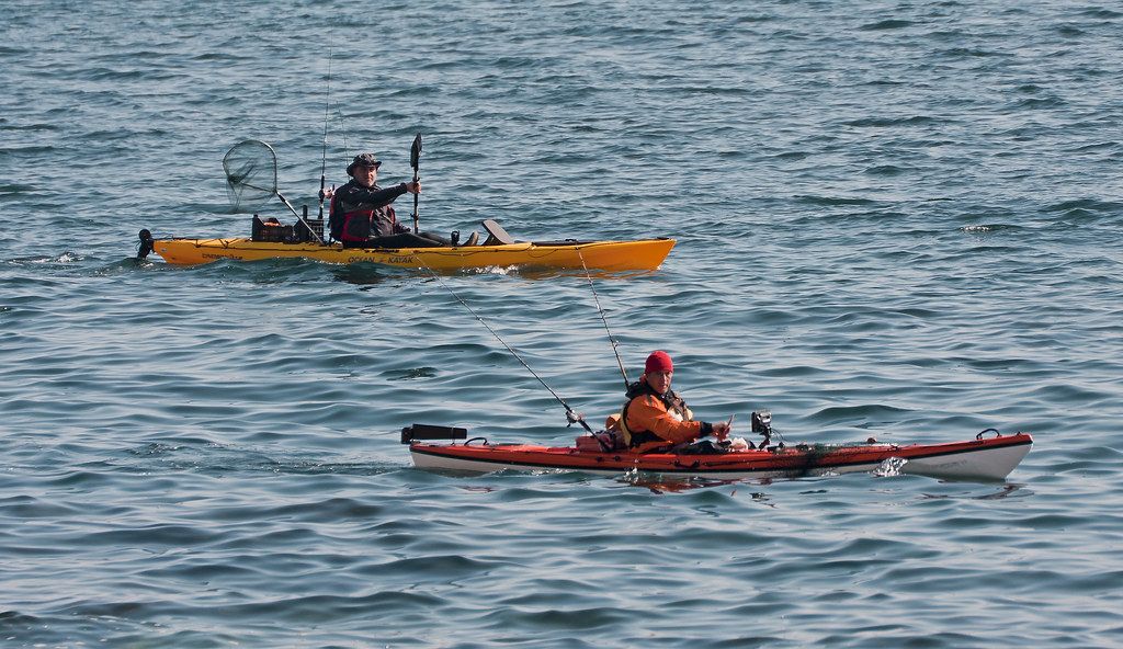 Pesca desde kayak, embargación sin motor
